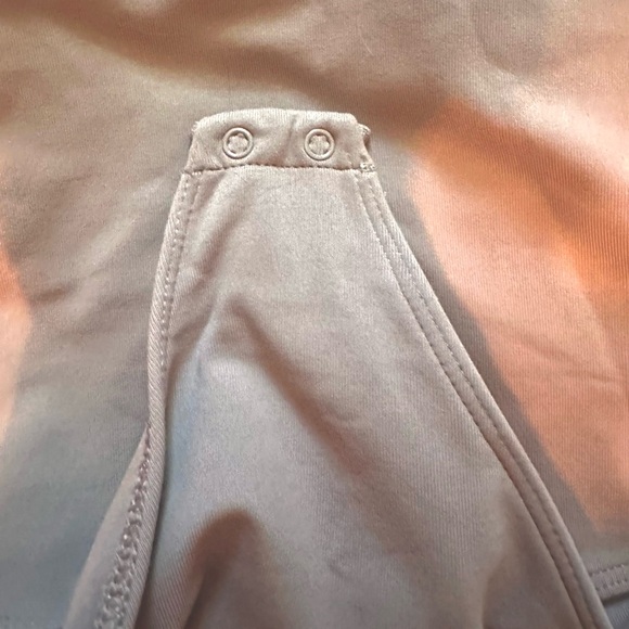 Aritzia Babaton Contour Squareneck Shortsleeve Bodysuit - Picture 3 of 5